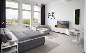 MEOS 1 -Zentrum-Balkon-Parkplatz-Gym-Uniklinik